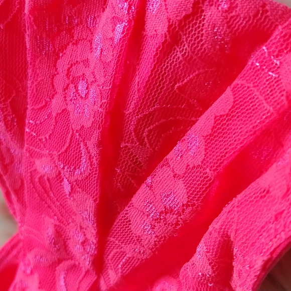 EXPRESS Lace Bandeau - Picture 3 of 8